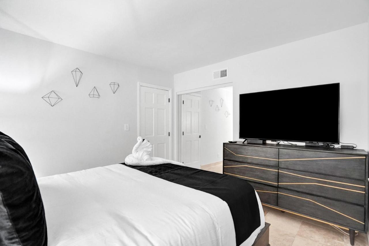 Ra Suites 폼파노 비치 외부 사진